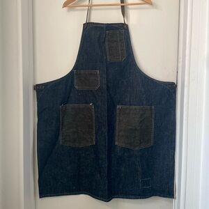 Stanley & Sons denim work apron with pockets